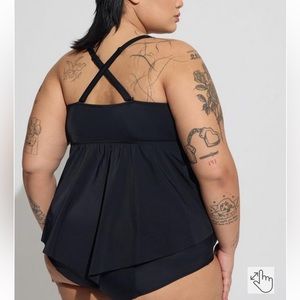 TORRID | WIRELESS V-NECK TANKINI TOP - BLACK | 3X